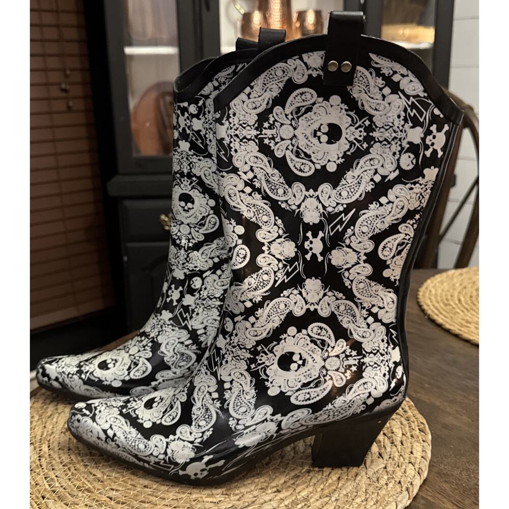 Pointed Toe Rain Boot With Skull Paisley Lightening Bolt Gothic Size‎ 9